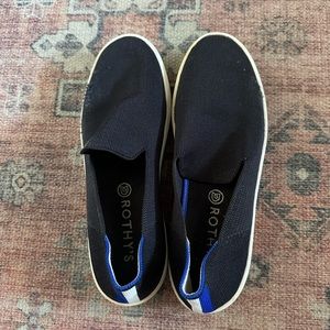 Rothy’s women’s size 9 navy shoes